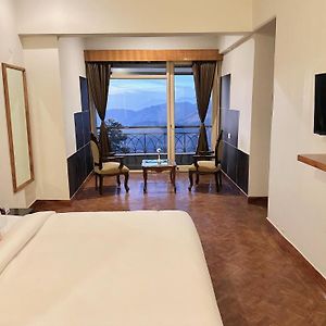 Summit Naldehra Grand Resort & Spa